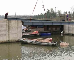 鋼結(jié)構(gòu)景觀(guān)橋（7）