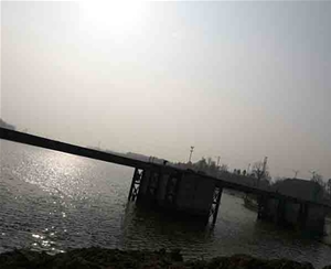 鋼結(jié)構(gòu)景觀(guān)橋（6）